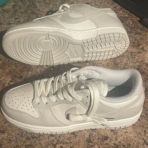 Women’s Nike Dunk Low Photon Dust size 6.5 Brand New and never worn